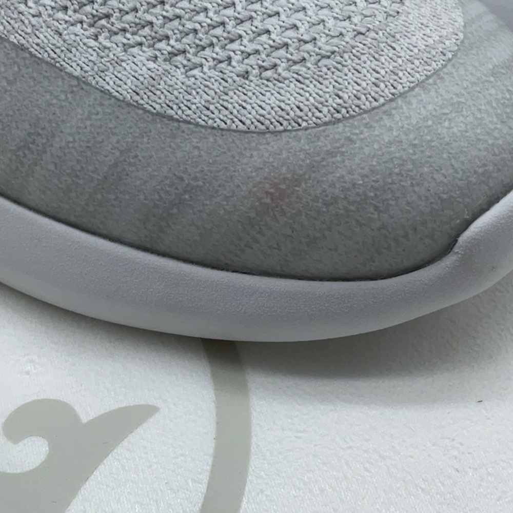 Peter Millar Woman’s Hyperlight Glide sneaker - Picture 2 of 9